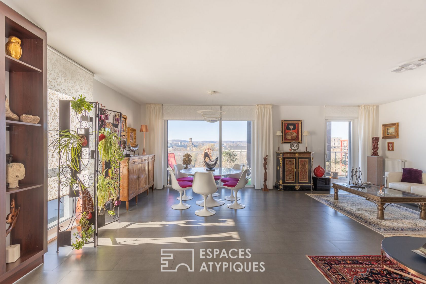Top floor flat in the city centre