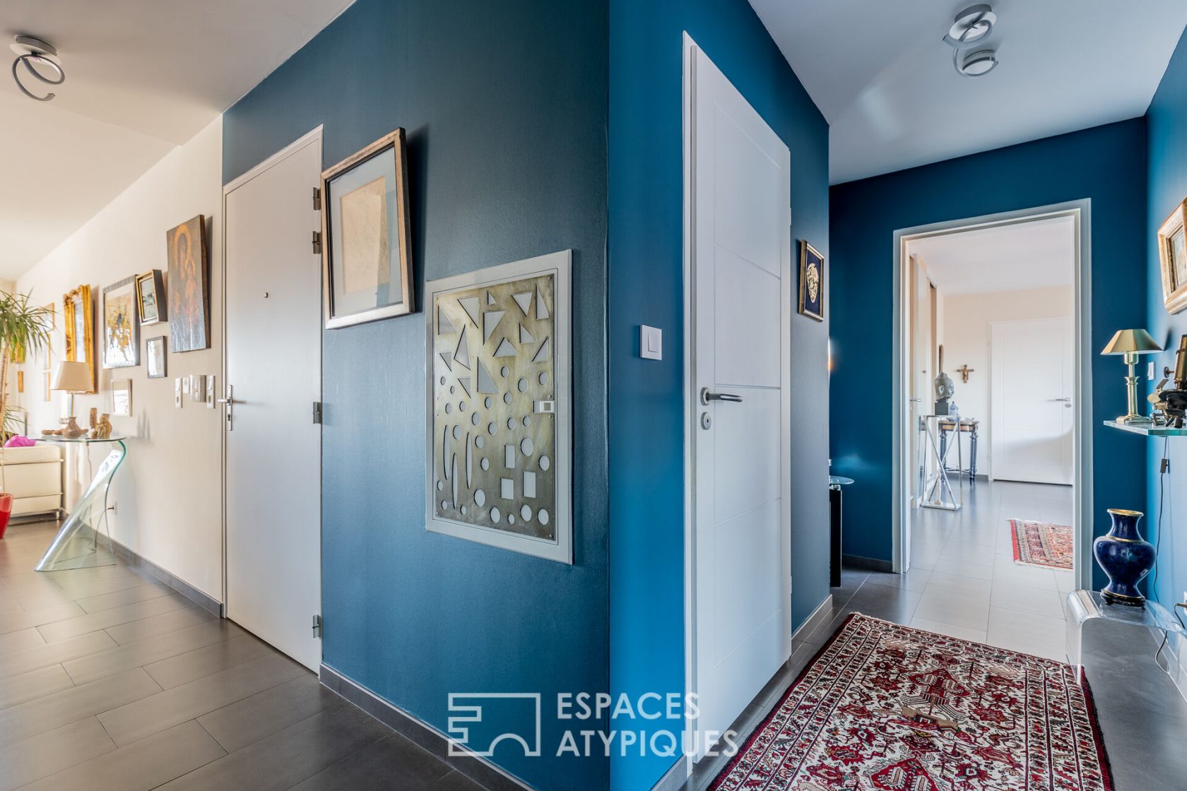 Top floor flat in the city centre