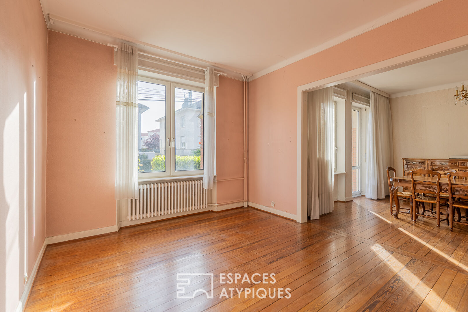 Maison de maître à réinventer dans un quartier bourgeois