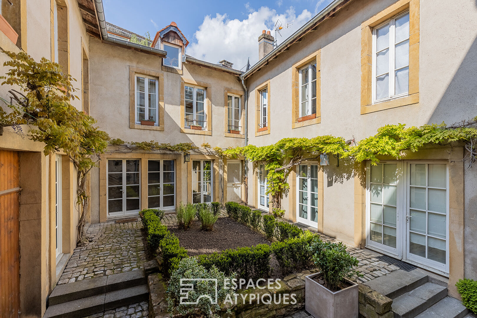 Charming duplex under the roofs