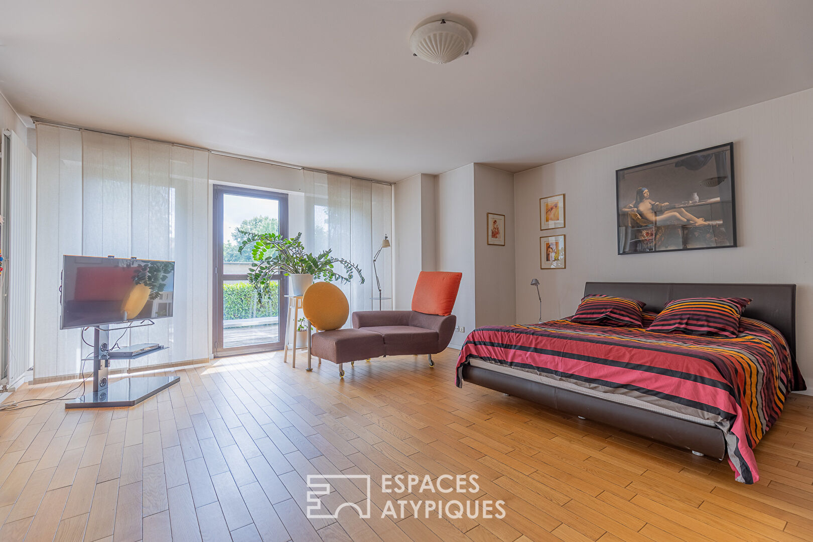Garden-level apartment in a former brewery