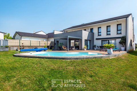 Maison d’architecte contemporaine et sa piscine