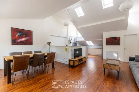 Elegant renovated duplex apartment on the top floor