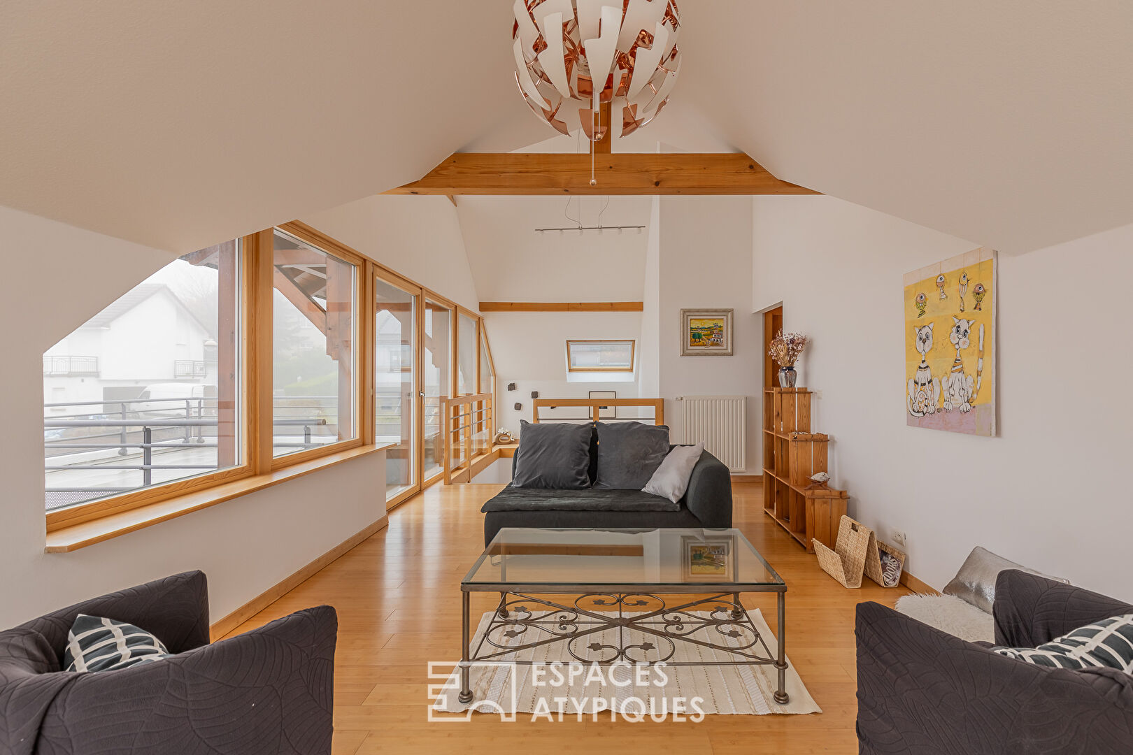 Maison contemporaine avec vue imprenable sur la nature