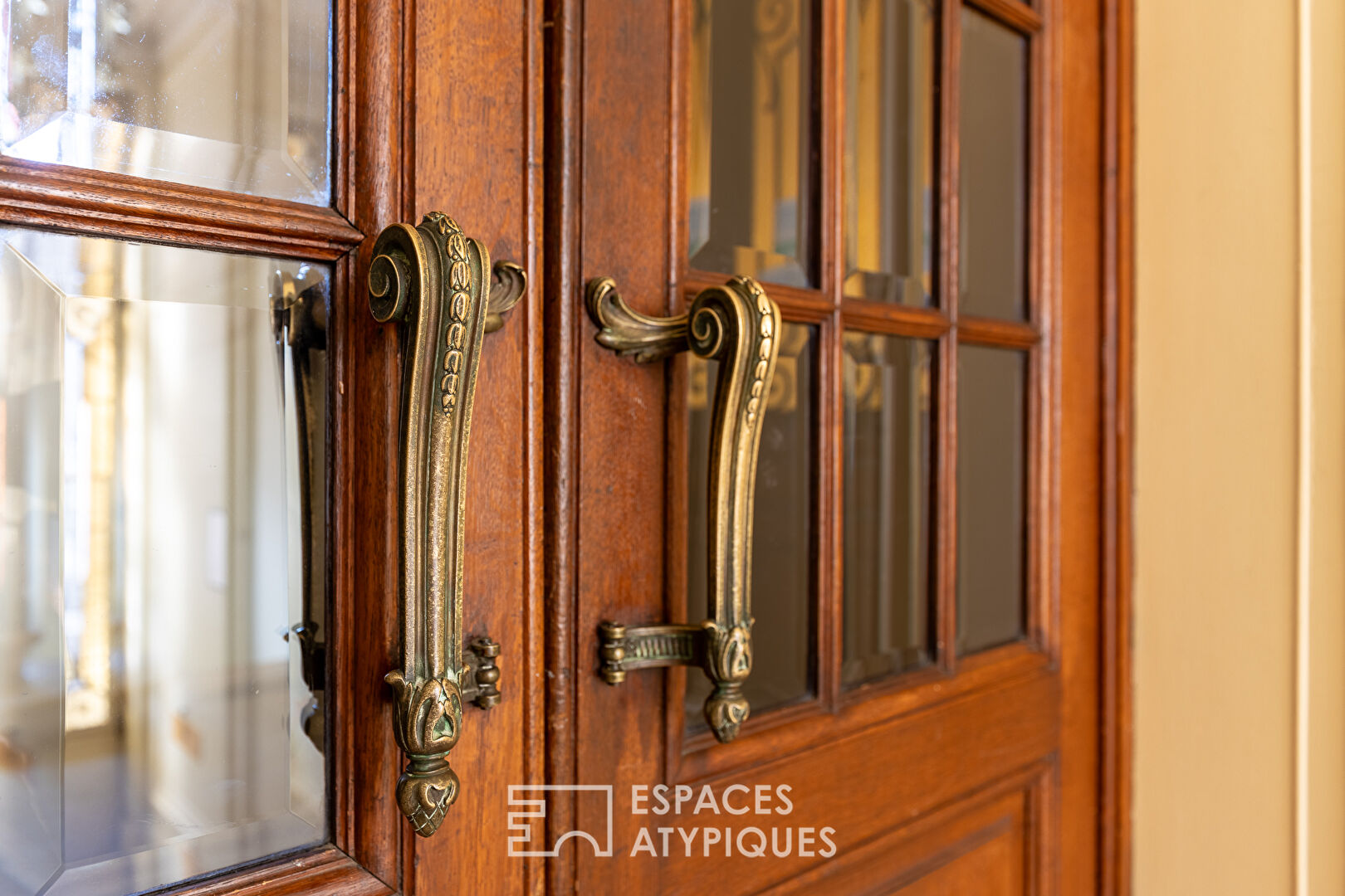 Appartement de charme dans un immeuble Art Nouveau
