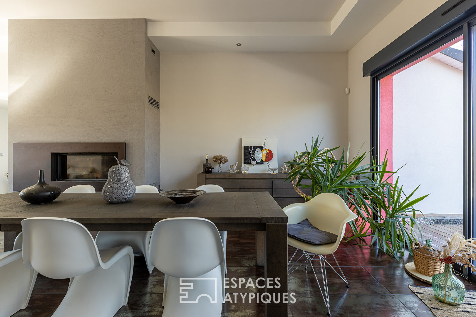 Maison contemporaine avec piscine au calme de la campagne