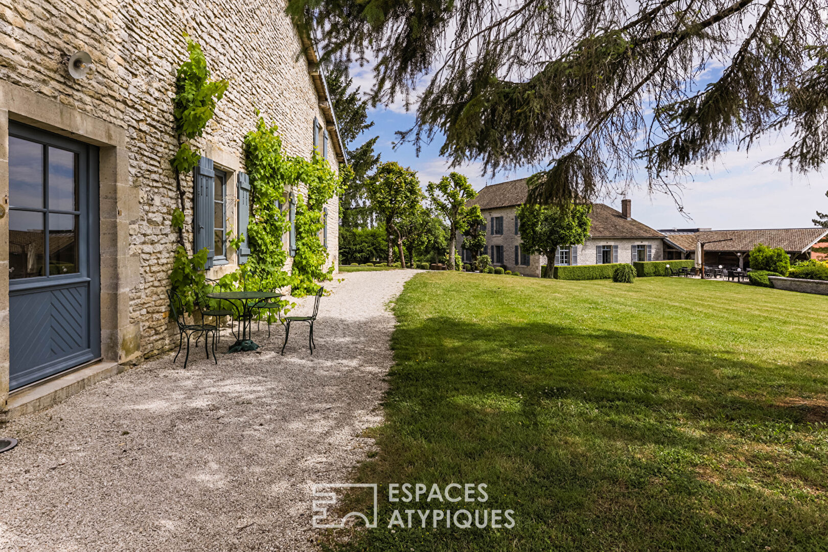 Domaine d’exception et son écrin de verdure