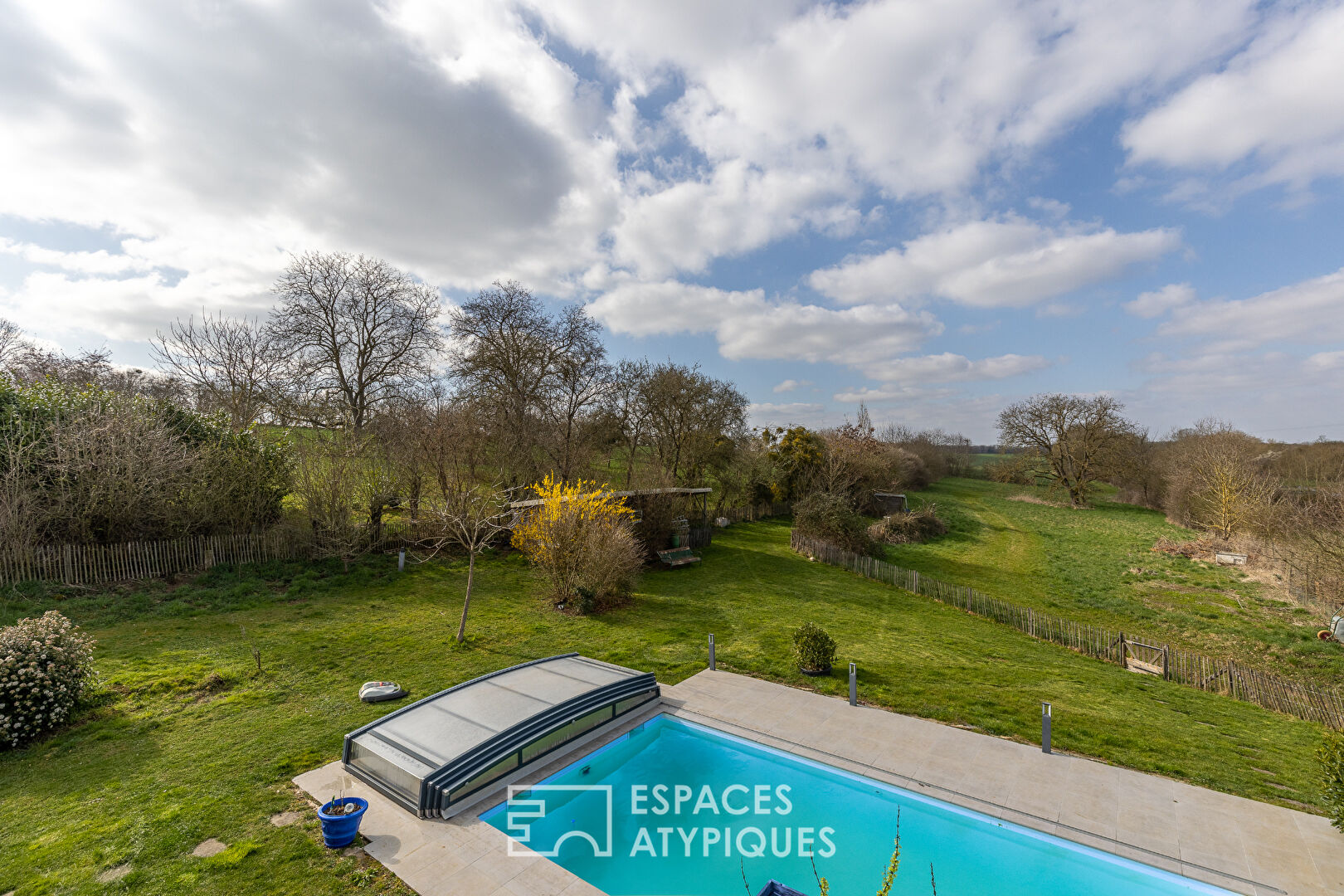 Eco-responsible house in the heart of nature