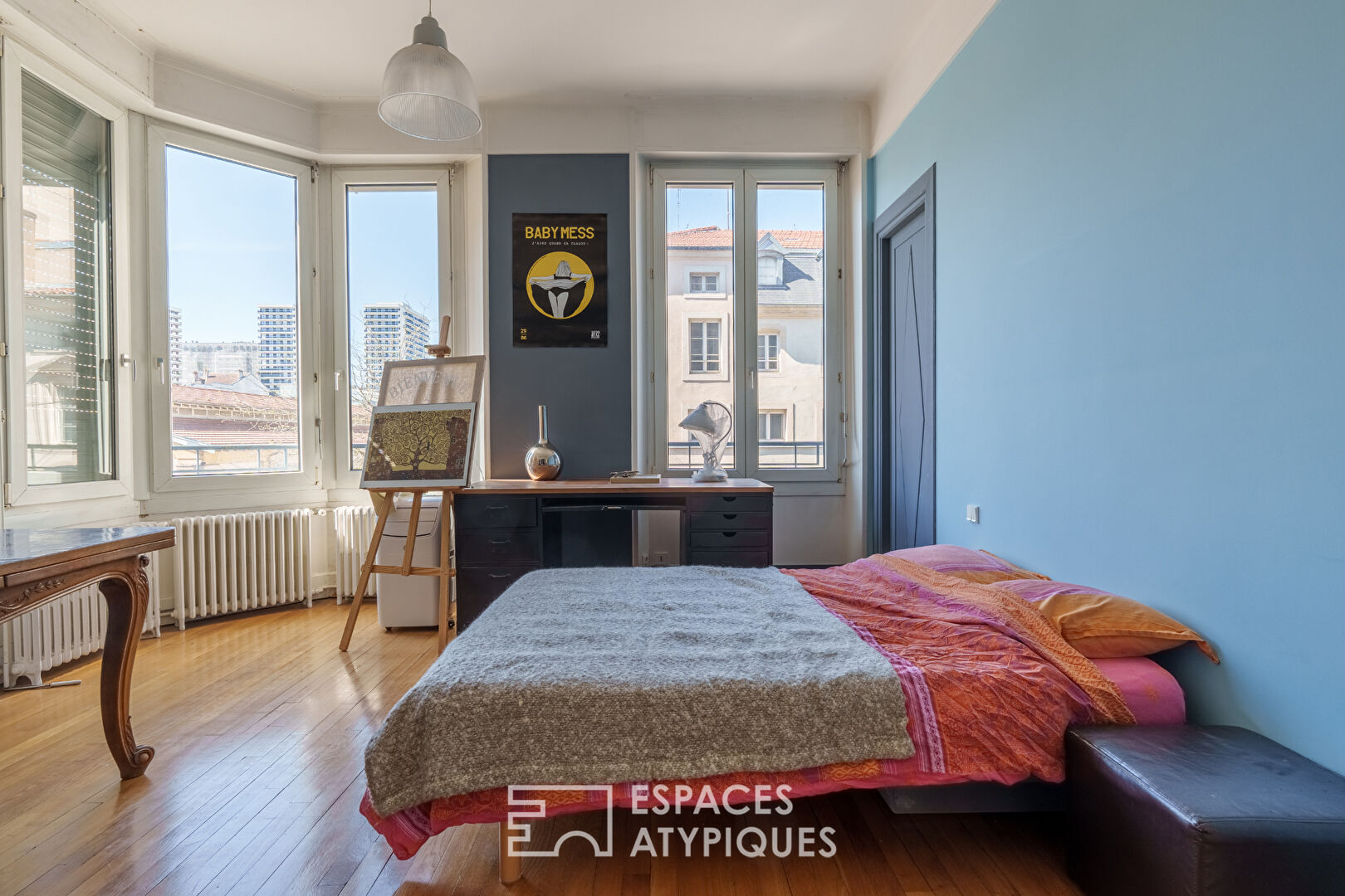 Hôtel particulier en coeur de ville et sa terrasse sur les toits