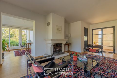 Maison d’architecte et son écrin de verdure paysager