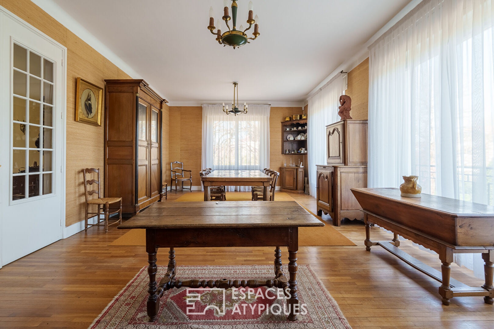 Maison d’architecte et son parc avec étang
