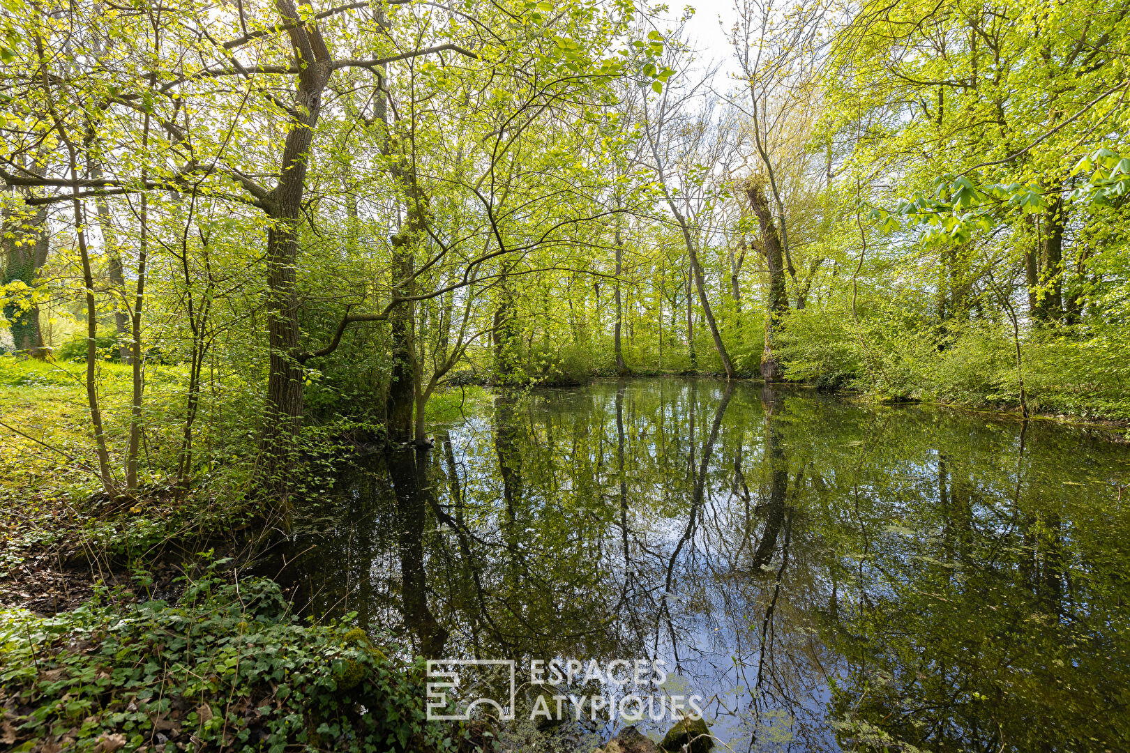 Demeure du XVIIIe siècle et son parc paysagé