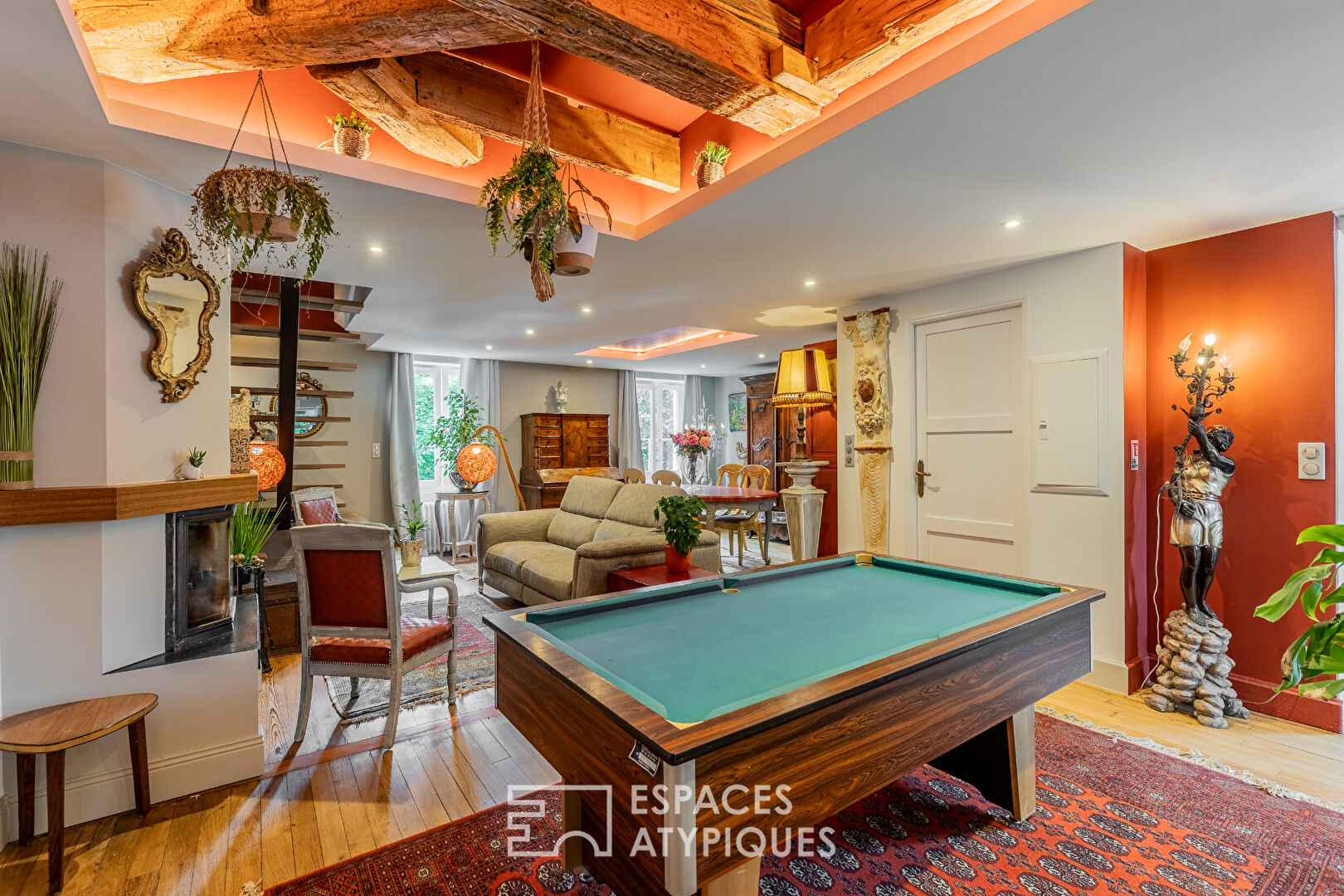 Authentic manor house overlooking the Moselle river