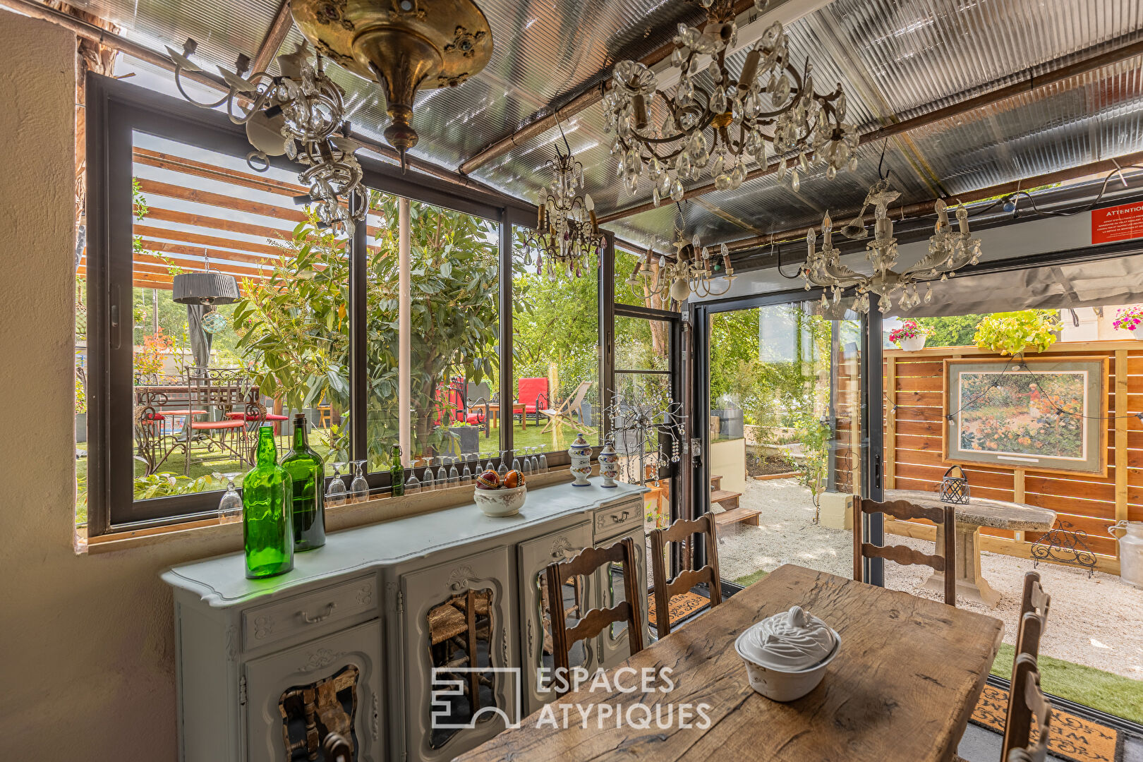 Authentic manor house overlooking the Moselle river