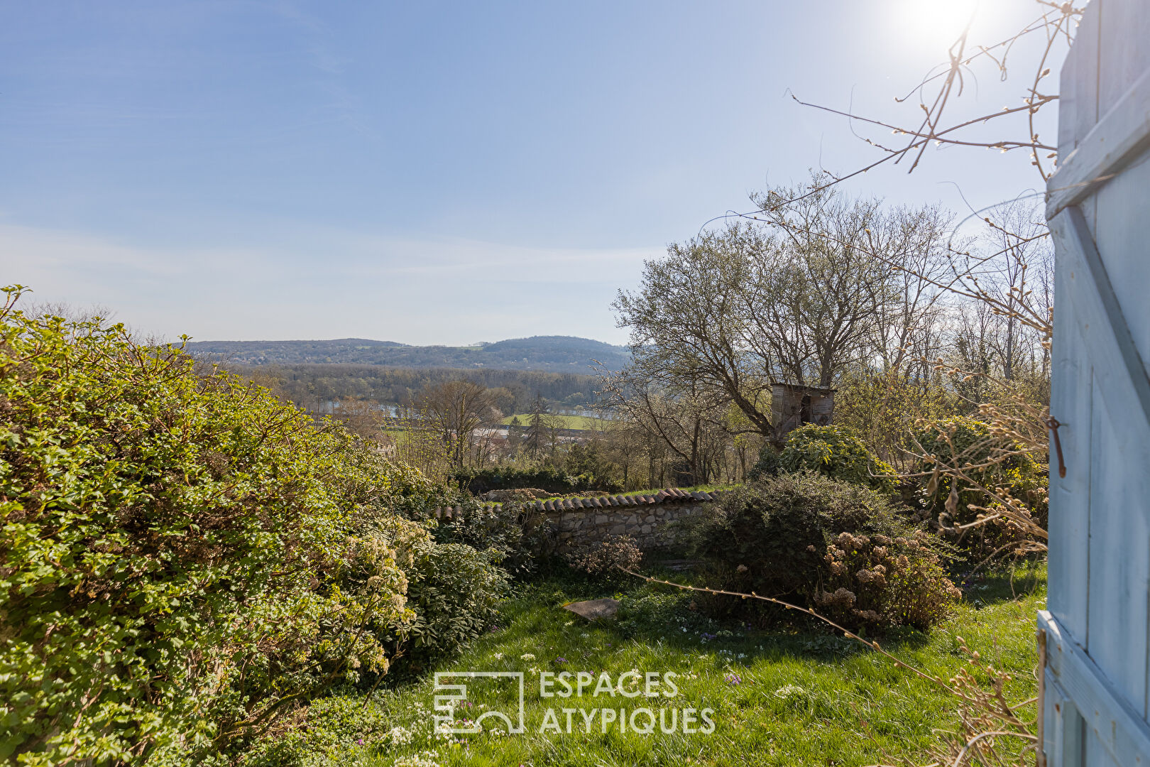 Vigneronne du XVIIIème siècle sur les coteaux mosellans