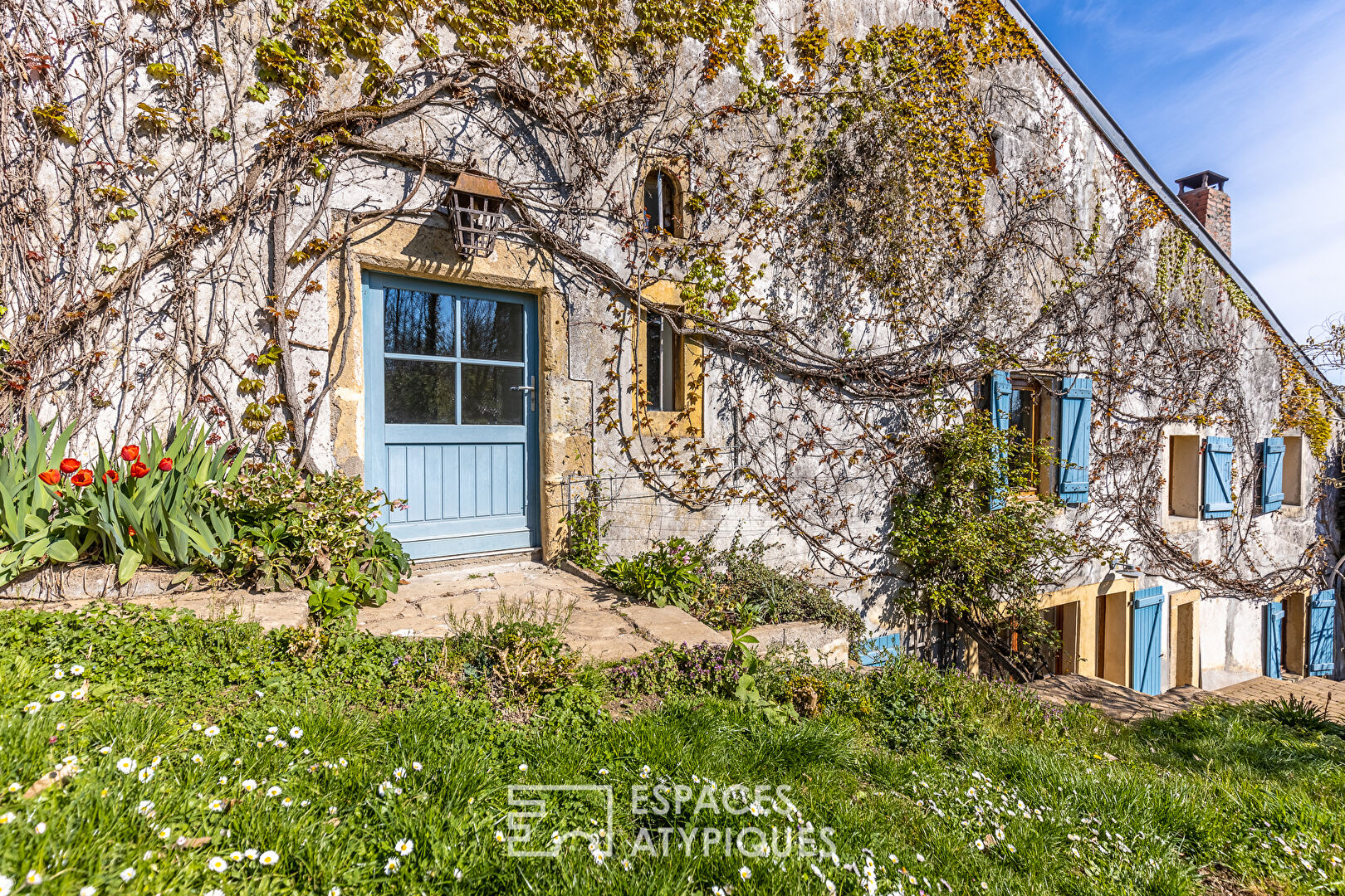 Vigneronne du XVIIIème siècle sur les coteaux mosellans