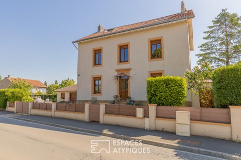 Maison de charme de 1912 avec piscine et jardin clos