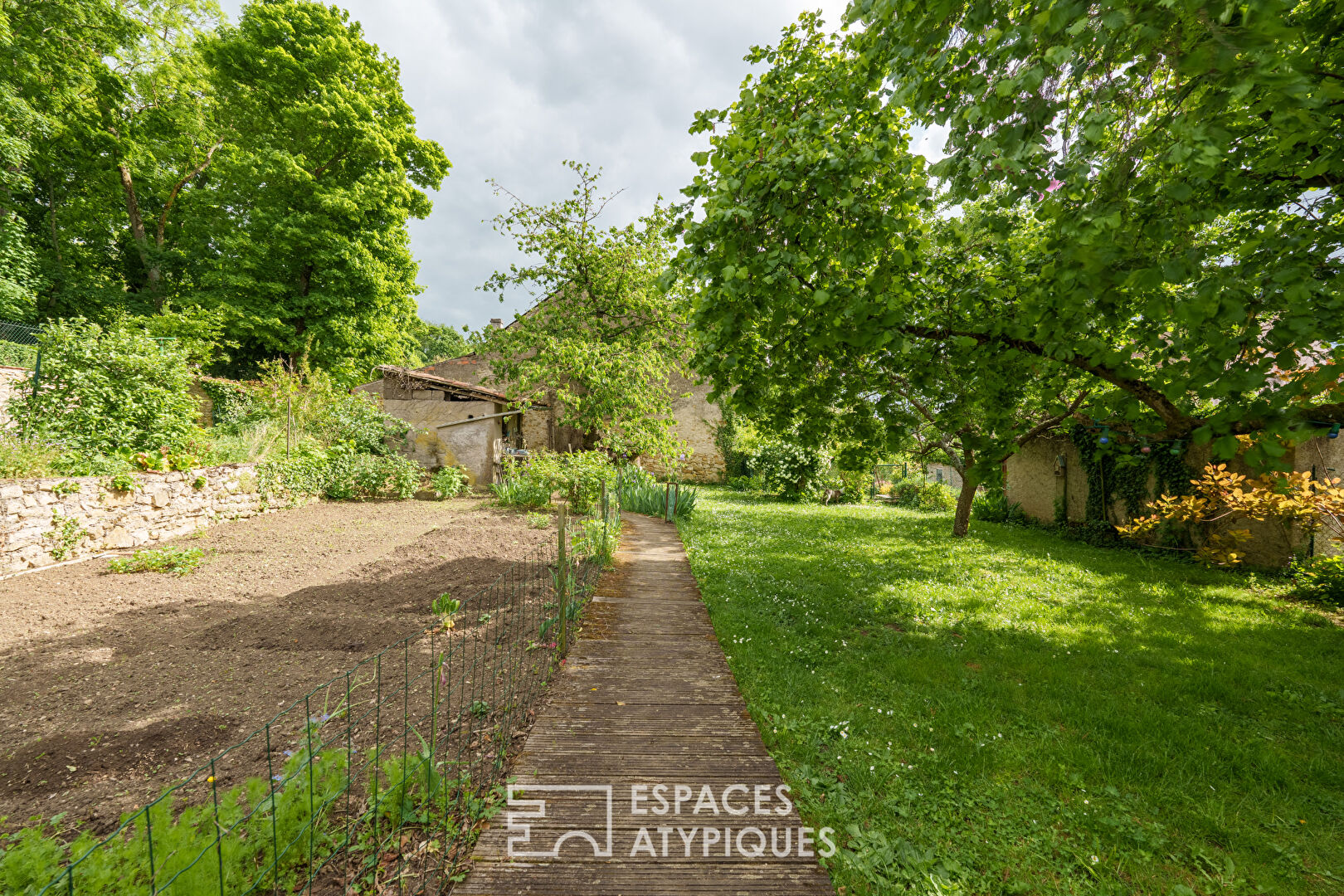 Maison de village et sa verrière