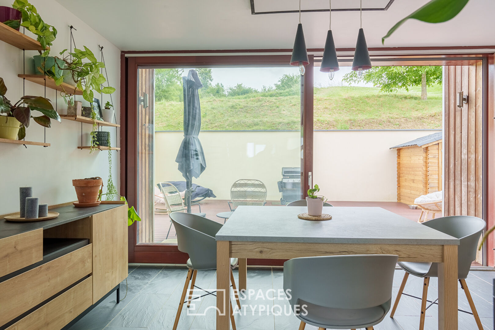 Contemporary architect-designed house with views of the Moselle River