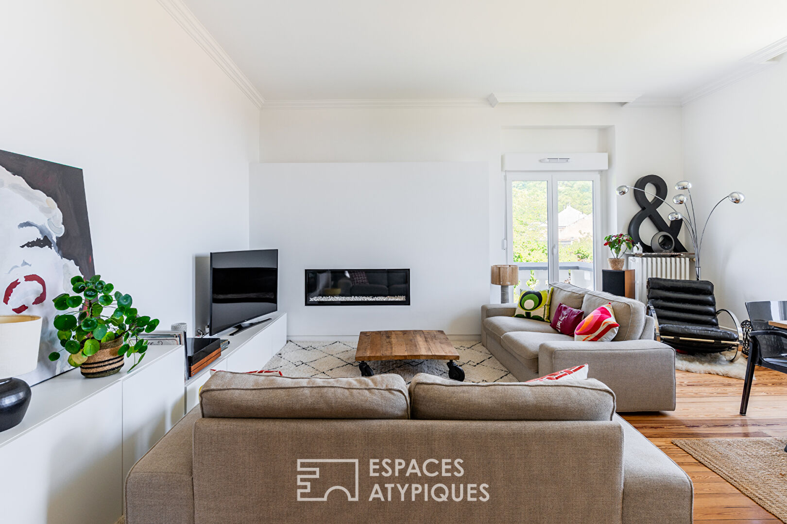 Appartement de charme avec vue dégagée dans un manoir