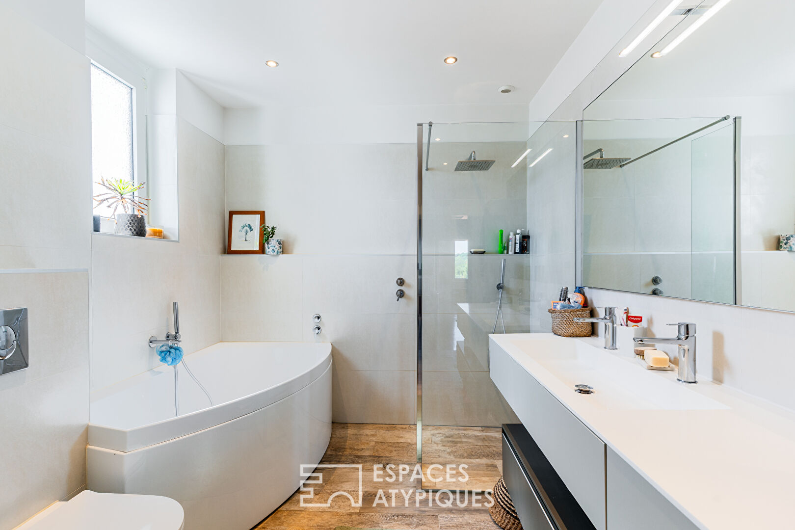 Appartement de charme avec vue dégagée dans un manoir