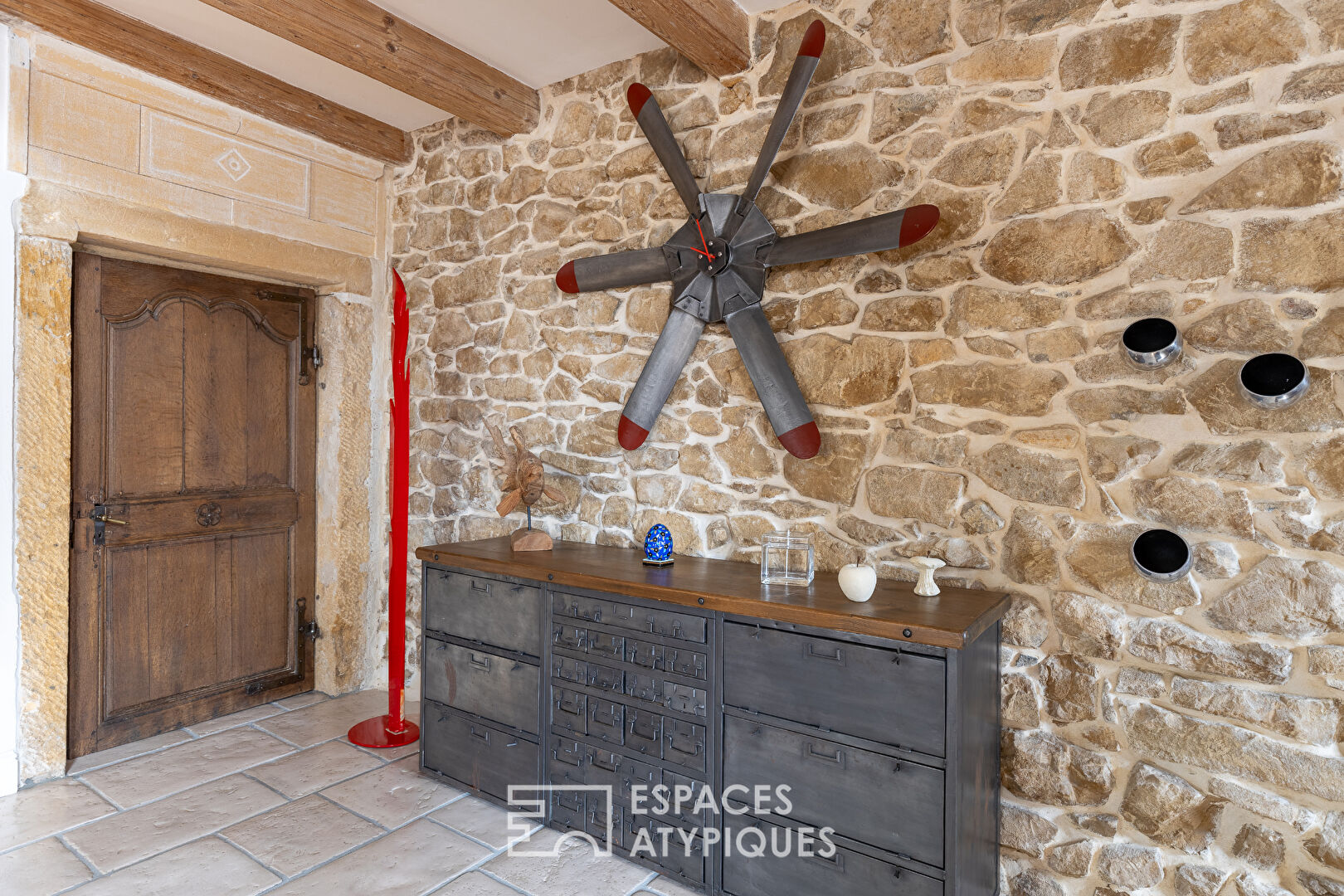 Authentique corps de ferme réinventé
