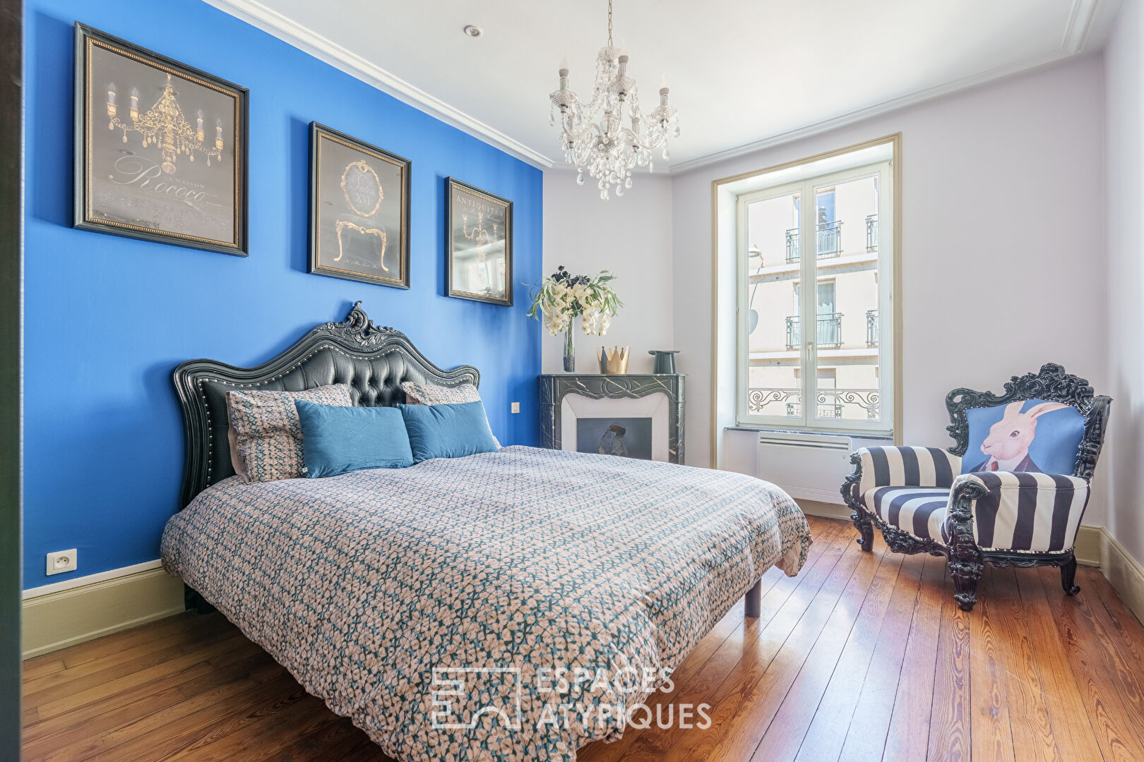Renovated character apartment in the Charles III district
