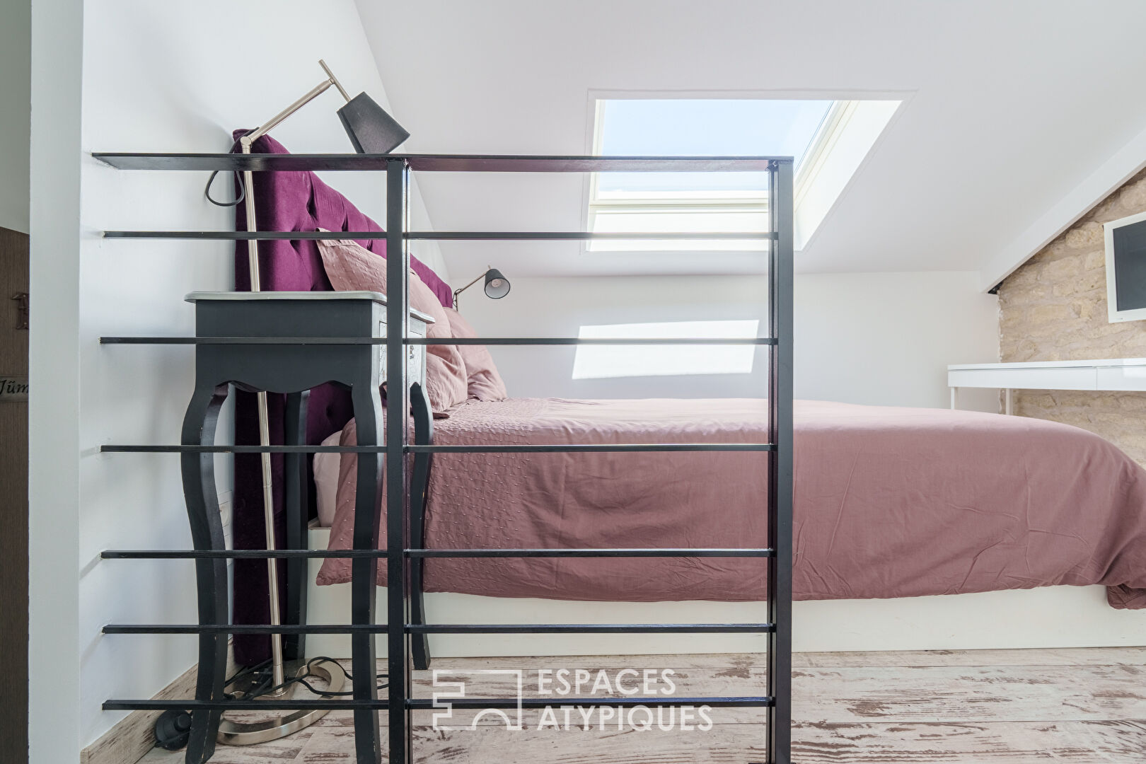 Characterful duplex apartment under the eaves in the heart of the city
