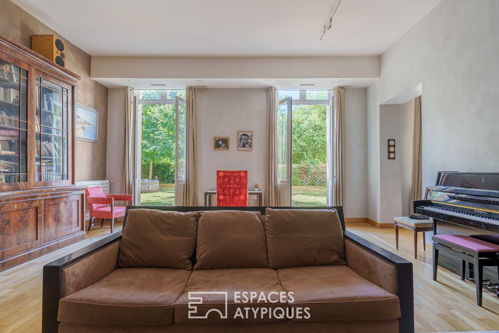 Triplex et son jardin comme une maison en coeur de ville