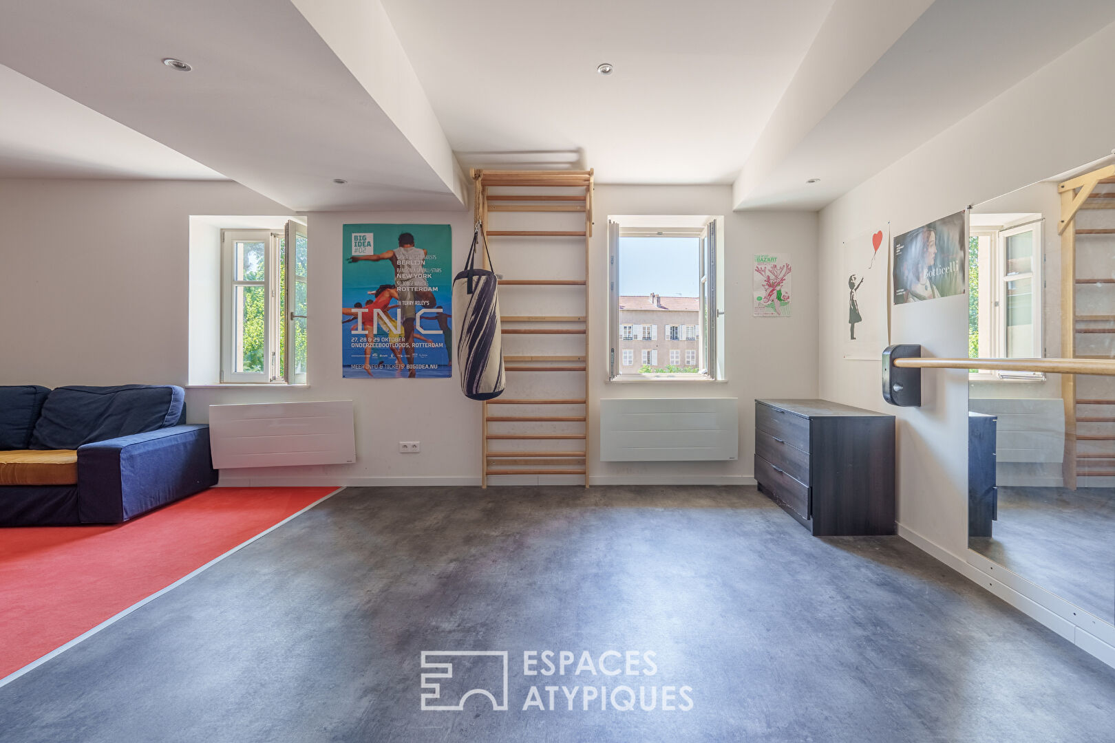 Triplex et son jardin comme une maison en coeur de ville