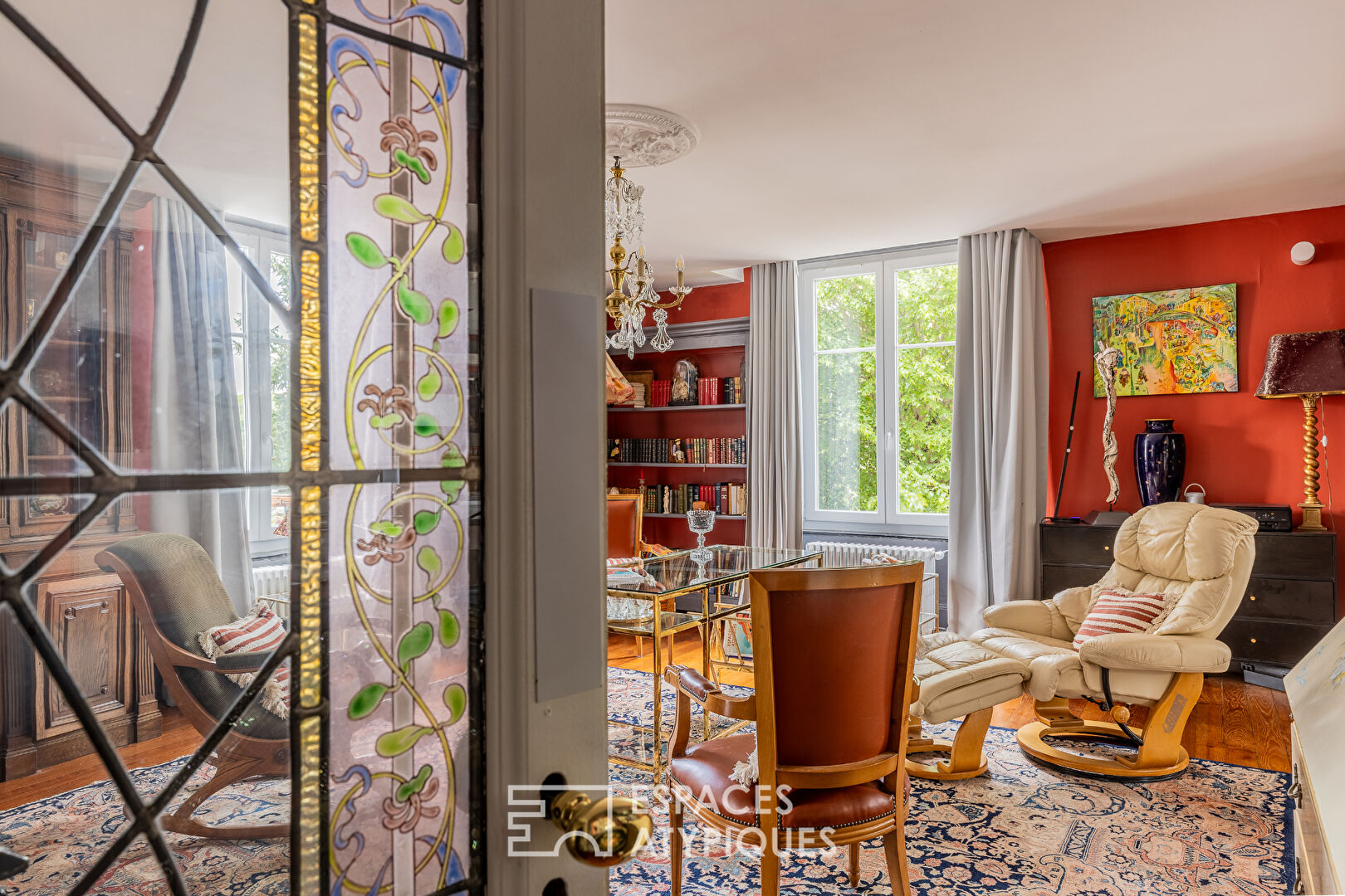 Apartment in a mansion with views of the Moselle