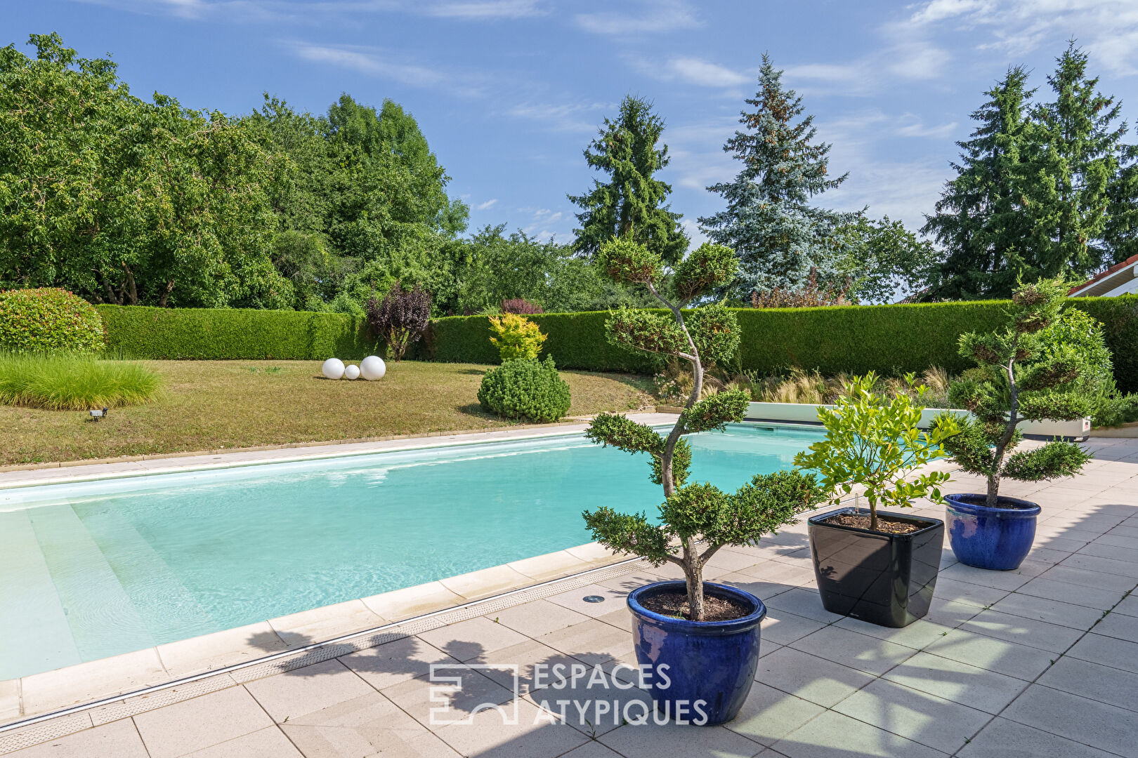 Maison d’architecte avec piscine et volumes généreux