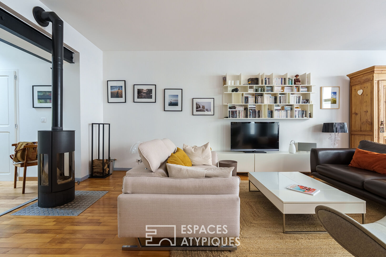Old studio and patio in the heart of the city