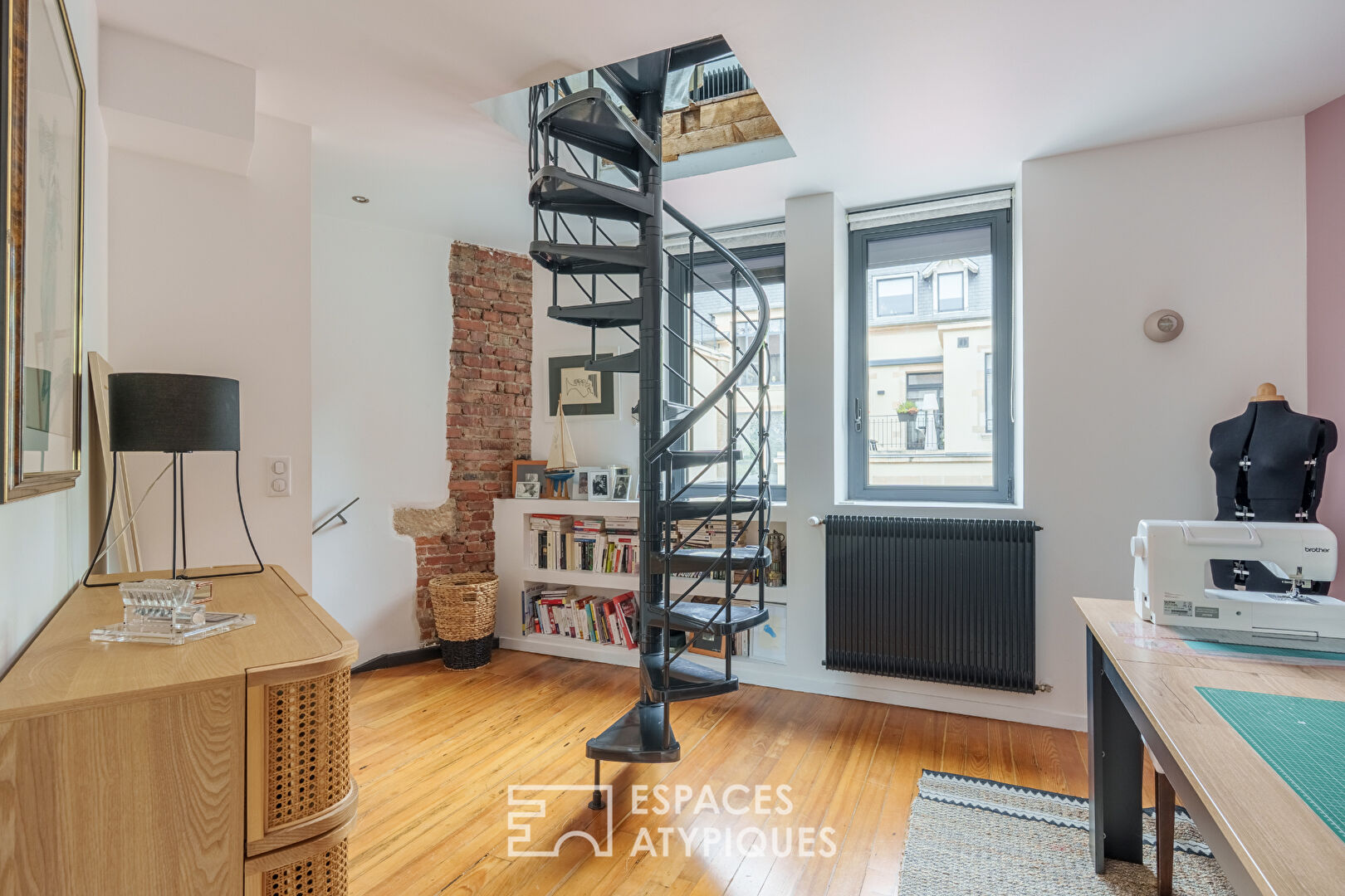 Old studio and patio in the heart of the city