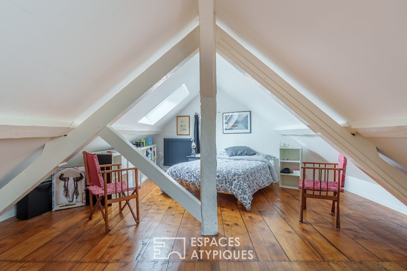Old studio and patio in the heart of the city