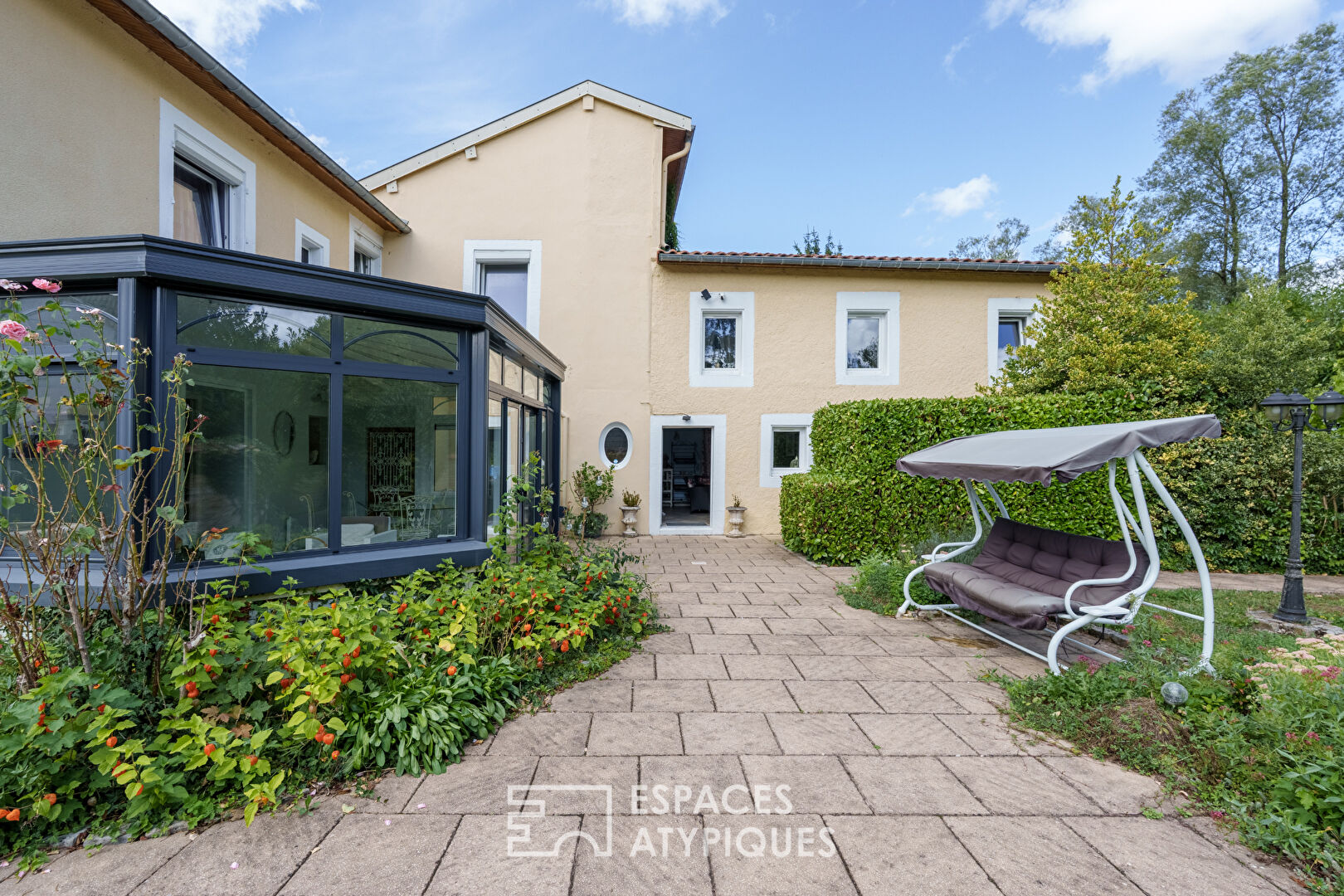 Charming property with pond, rivers, and cottages