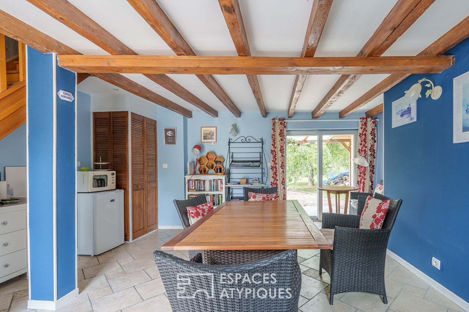 Charming property with pond, rivers, and cottages