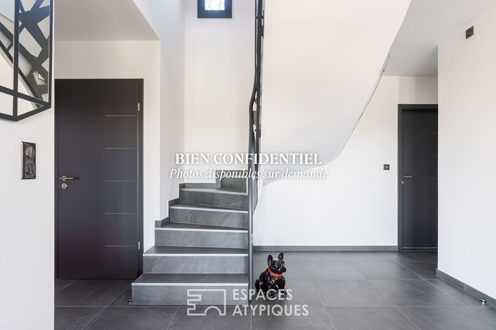 Maison contemporaine dans un cadre verdoyant