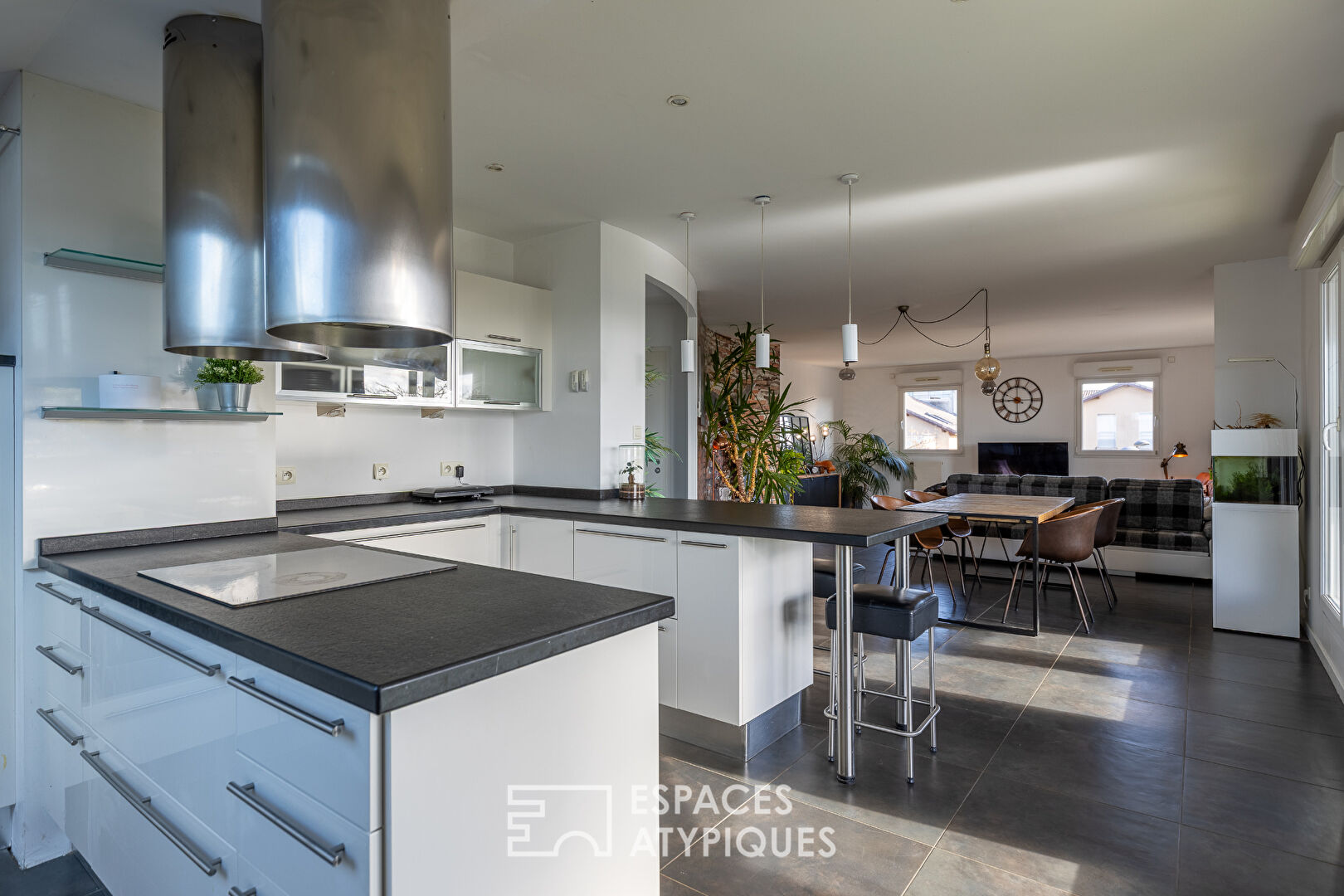 Dernier étage avec terrasse sur l&rsquo;axe Metz-Luxembourg