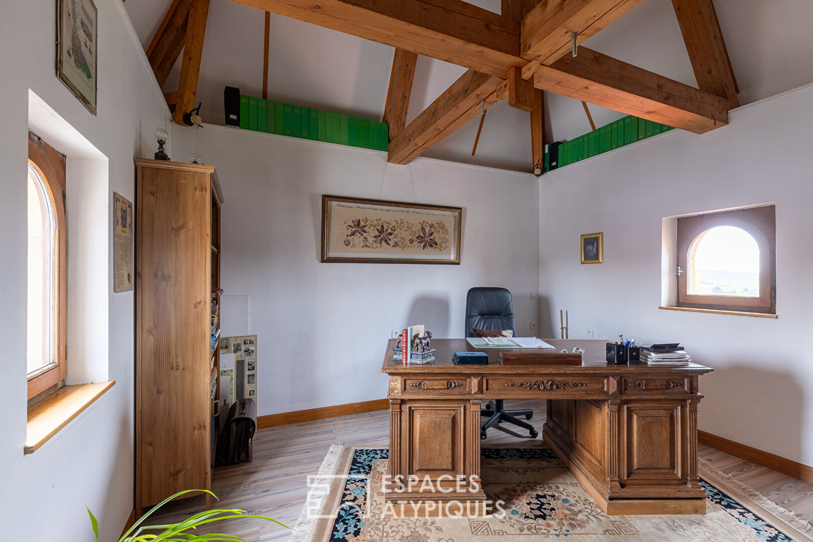 Ancien corps de ferme transformé et sa grange à 20 minutes de Metz