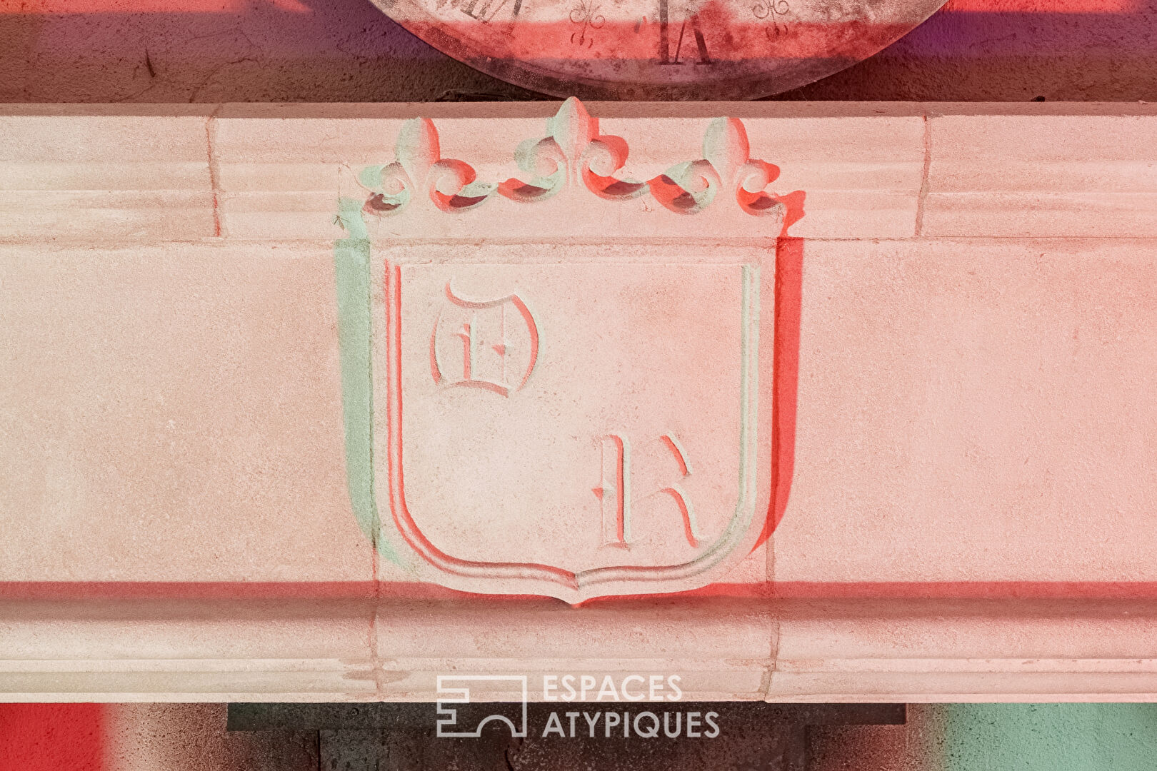 Maison de caractère et sa pièce voûtée au coeur de la vallée du Mad