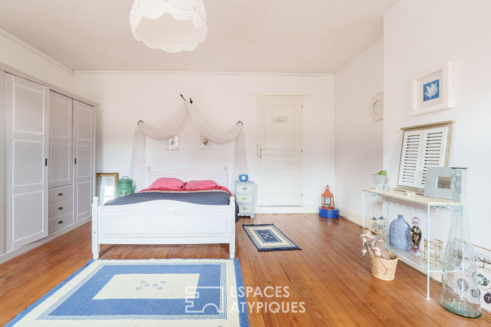 Maison de caractère et sa pièce voûtée au coeur de la vallée du Mad