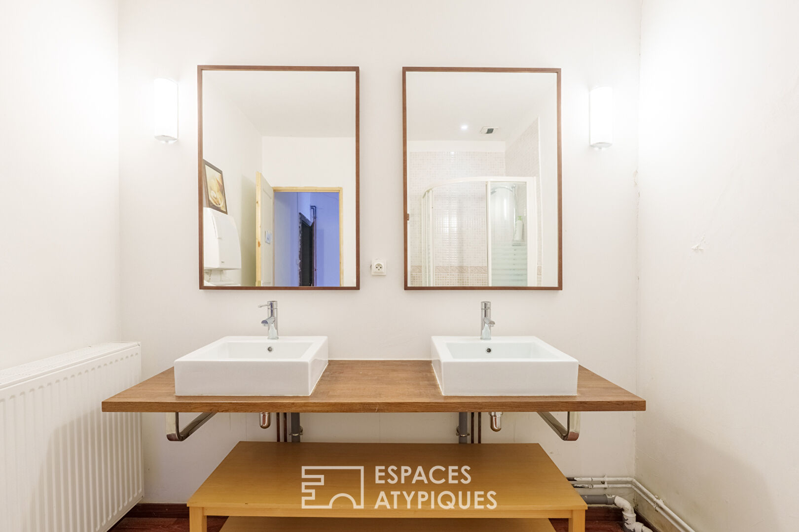 Maison de caractère et sa pièce voûtée au coeur de la vallée du Mad