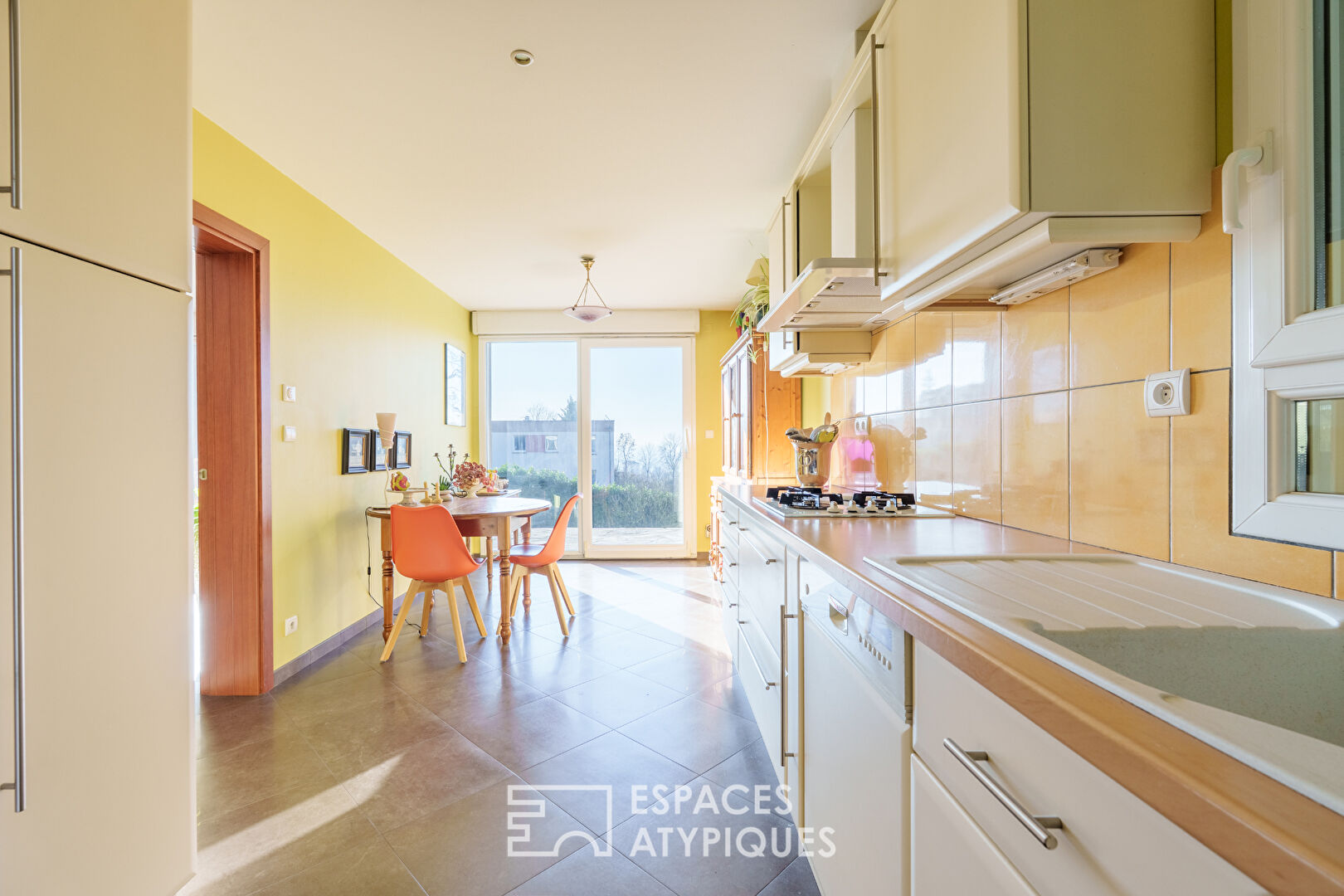 Maison d&rsquo;architecte des années 70 sur les hauteurs