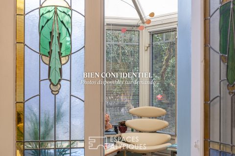 Maison de maître des années 30 et son écrin de verdure