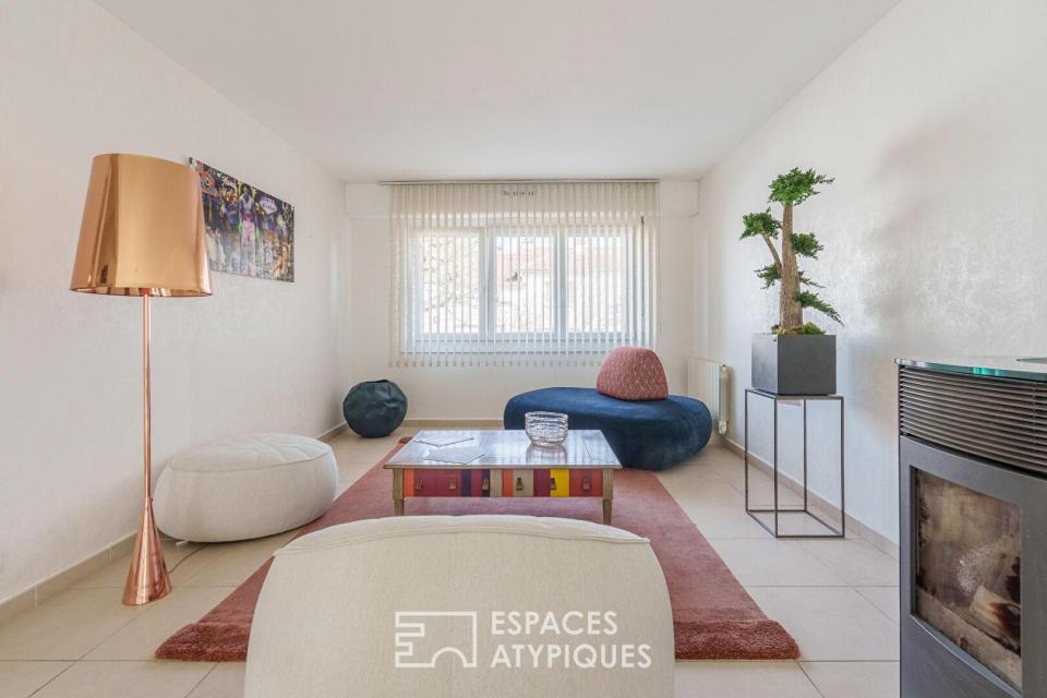 Maison de ville à réinventer avec jardin intimiste et piscine