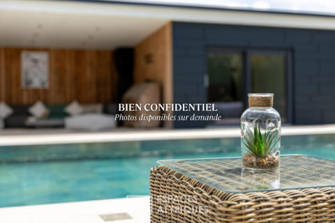 Ancienne usine réhabilitée avec dépendance et piscine