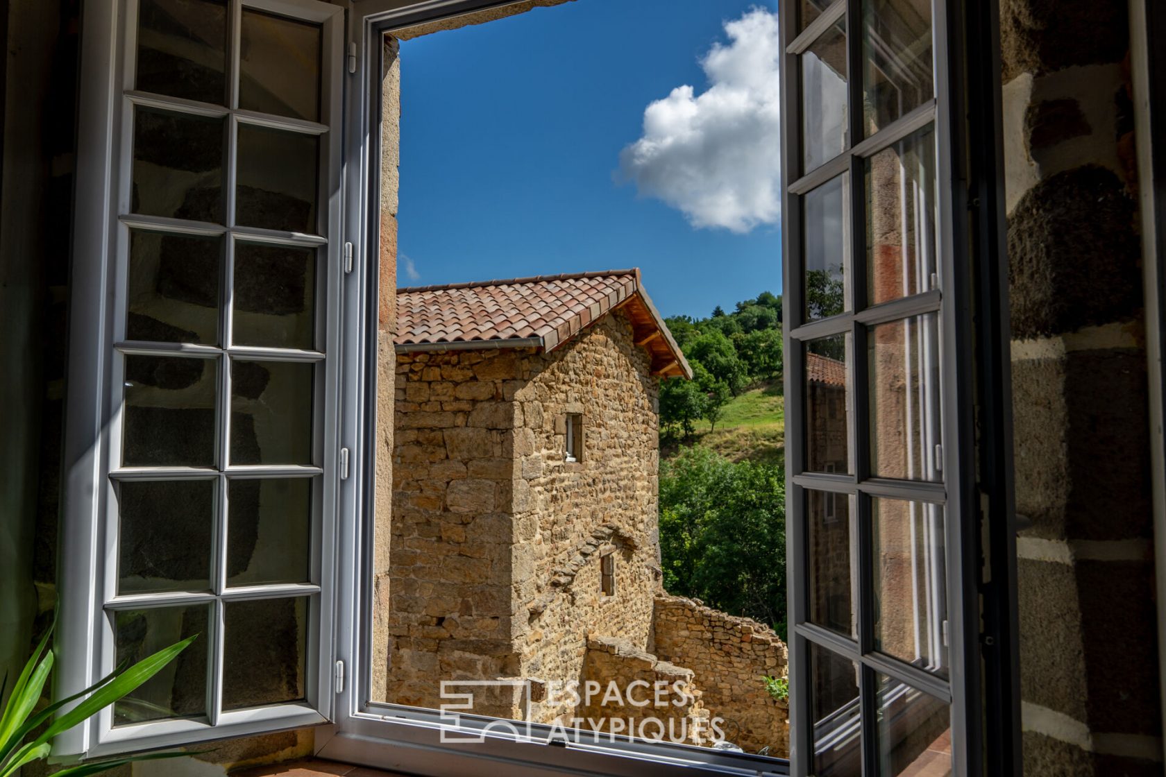 15th century fortified house in Ardèche Verte