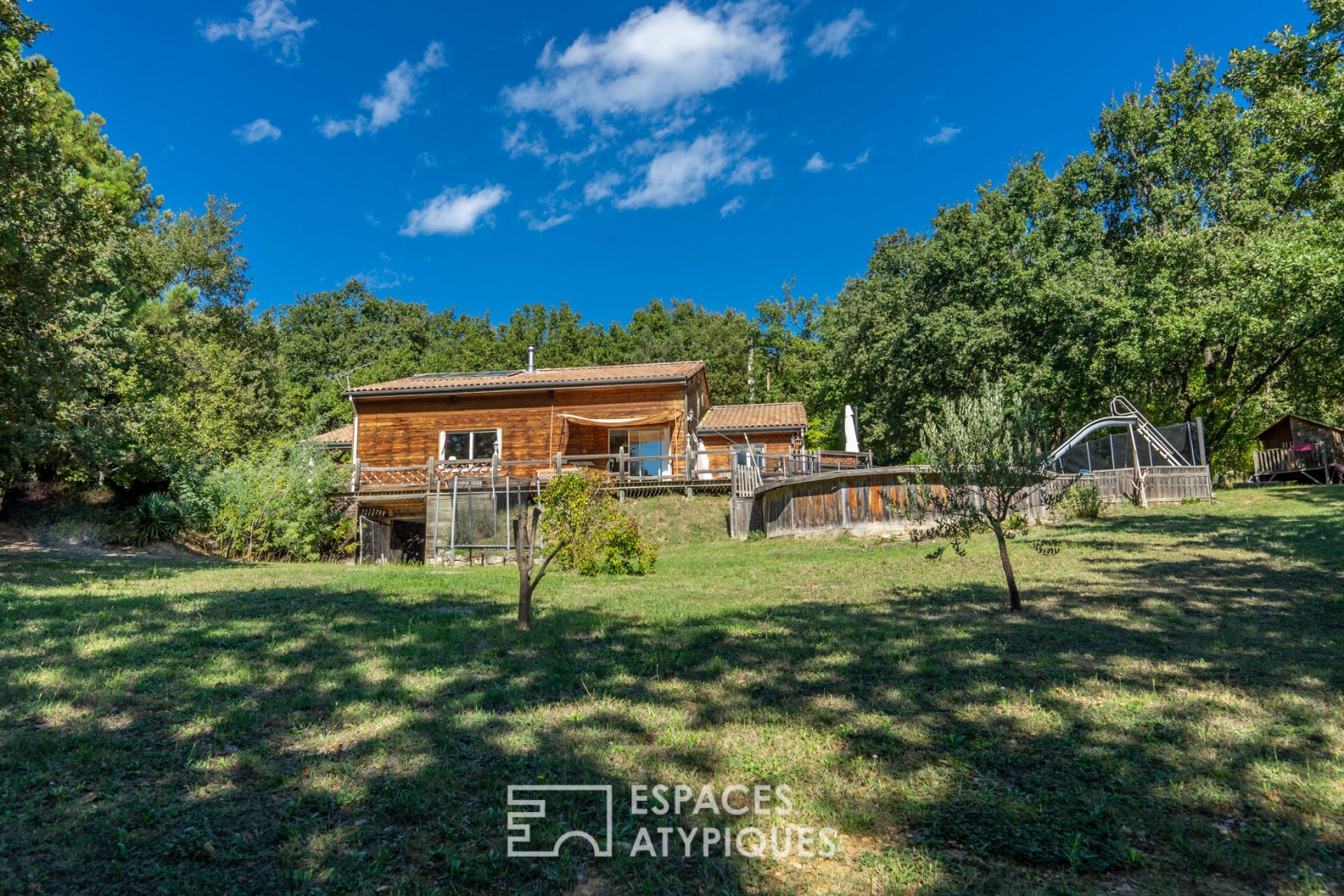 Quiet house yet close to all amenities