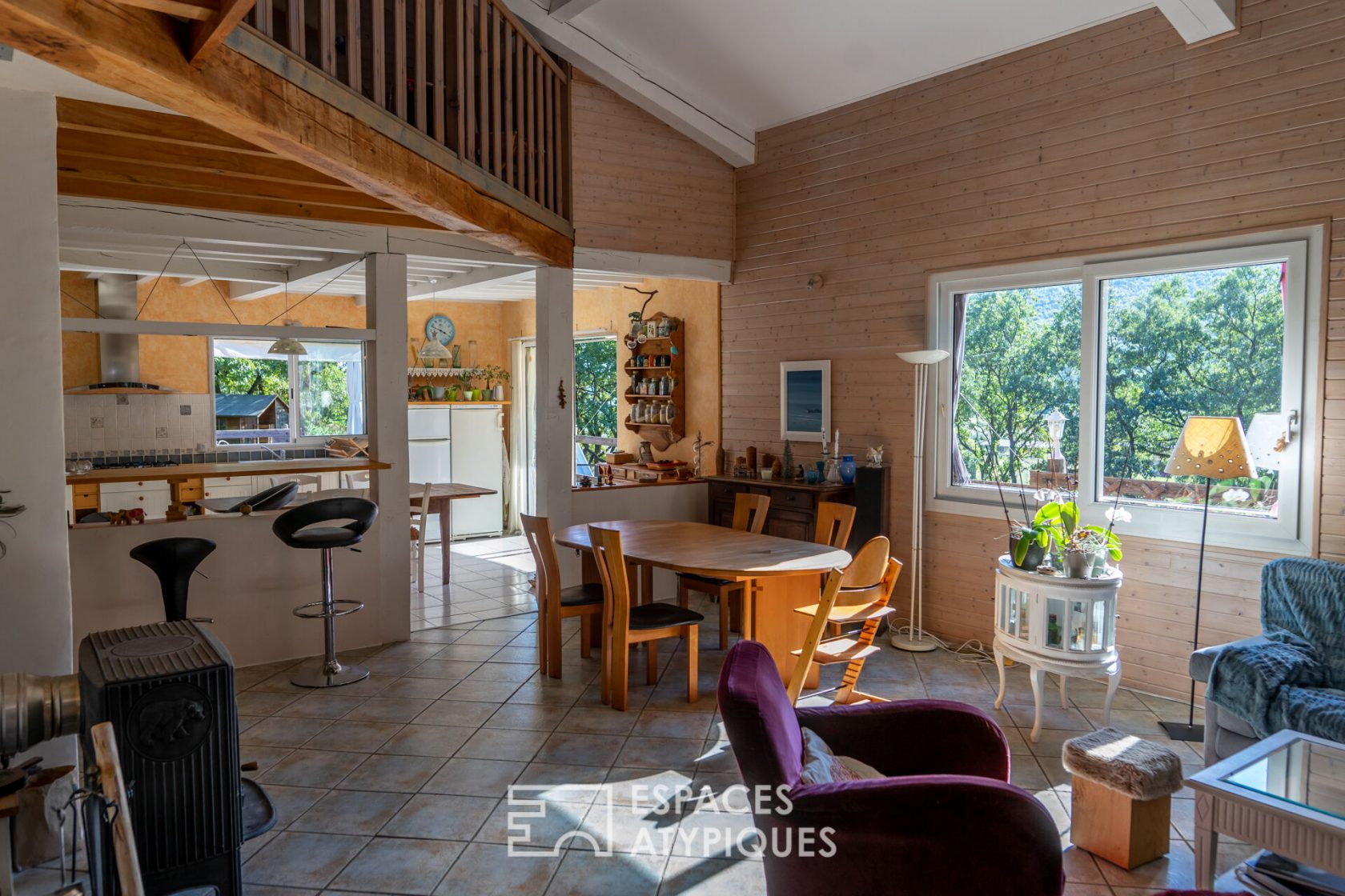 Quiet house yet close to all amenities